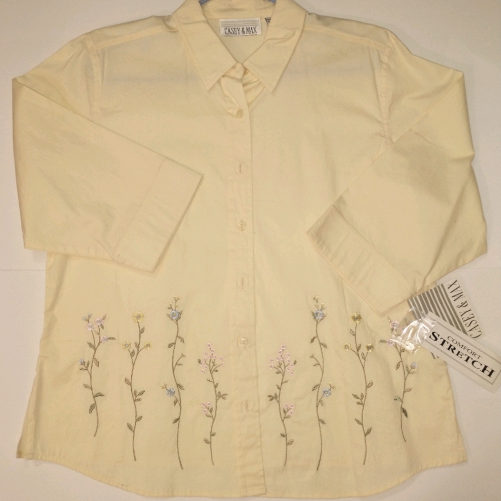 NWT Casey & Max Women's Blouse